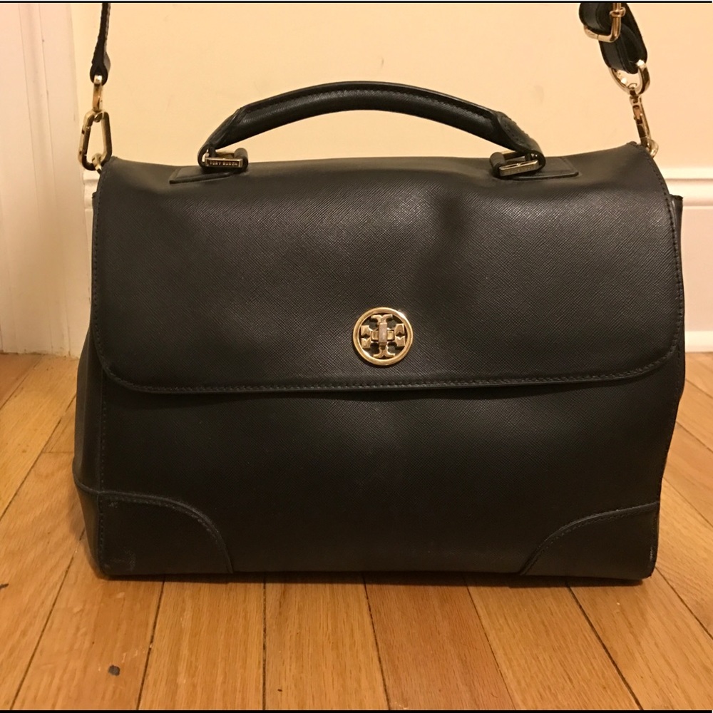 Tory Burch purse in good condition